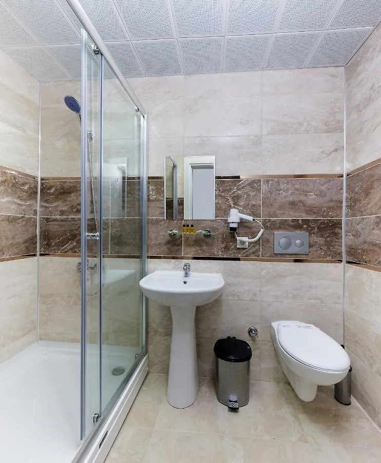 Grand Gulluk Hotel & Spa City Center אנטליה 4*,