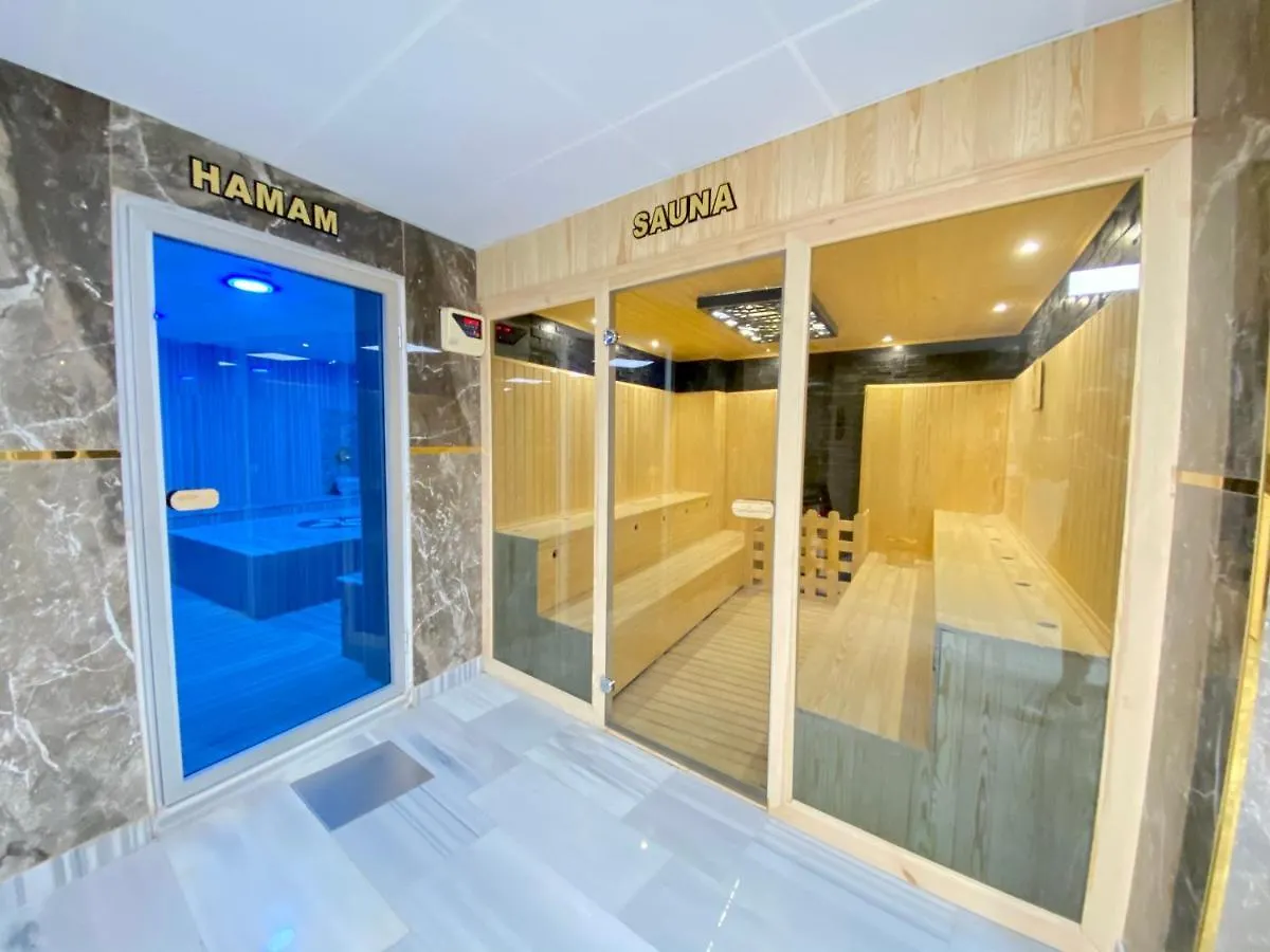 ****  Grand Gulluk Hotel & Spa City Center Antalya Turecko